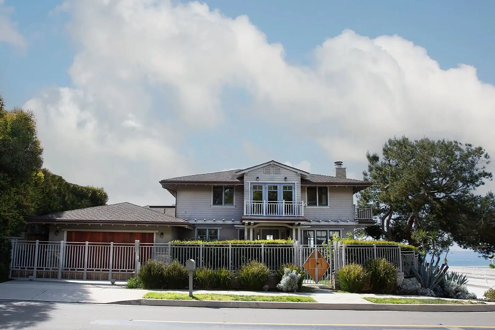 Beachfront property on Broad Beach Road, Malibu